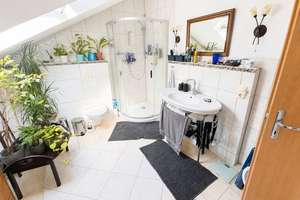 Möbliertes Reihenhaus mit Garten in Hamburg-Hausbruch – 21149 Neugraben-Fischbek, Hamburg – Vorschaubild 14