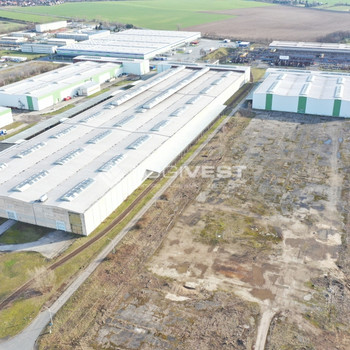 Großzügige Lager- und Produktionsflächen mit Gleisanschluss in Zeithain