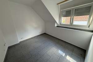 Saniertes 2-Etagen-Haus mit 125 m² Wohnfläche in zentraler Lage von Frechen – Die vollständige Adresse der Immobilie erhältst du vom Anbieter., 50226 Frechen – Vorschaubild 26