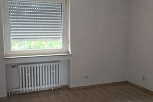 3 Zimmerwohnung mit Balkon und Gemeinschaftsgartennutzung – Hilderather Straße 25, 41179 Rheindahlen-Mitte, Mönchengladbach – Vorschaubild 3