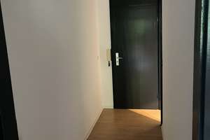 Helle teilmöblierte 1-Raum-Wohnung mit Blick ins Grüne und Küche – Frankenstraße 15, 53175 Hochkreuz, Bonn – Vorschaubild 6