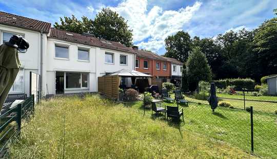 Bild von Rahlstedt : Einziehen und Wohlfühlen - Energetisch saniertes 4-Zi. Raumwunder (RMH) auf Eigenlandgru