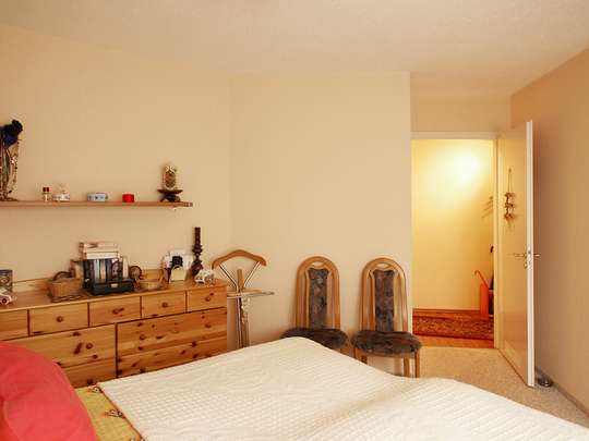 Moderne 3-Zim.-Wohnung mit PKW-Stellplatz und Garten - Bild 13