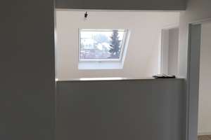 kleine, helle 2-Zimmer Dachgeschosswohnung in Düsseldorf, Eller – 40231 Eller, Düsseldorf – Vorschaubild 7