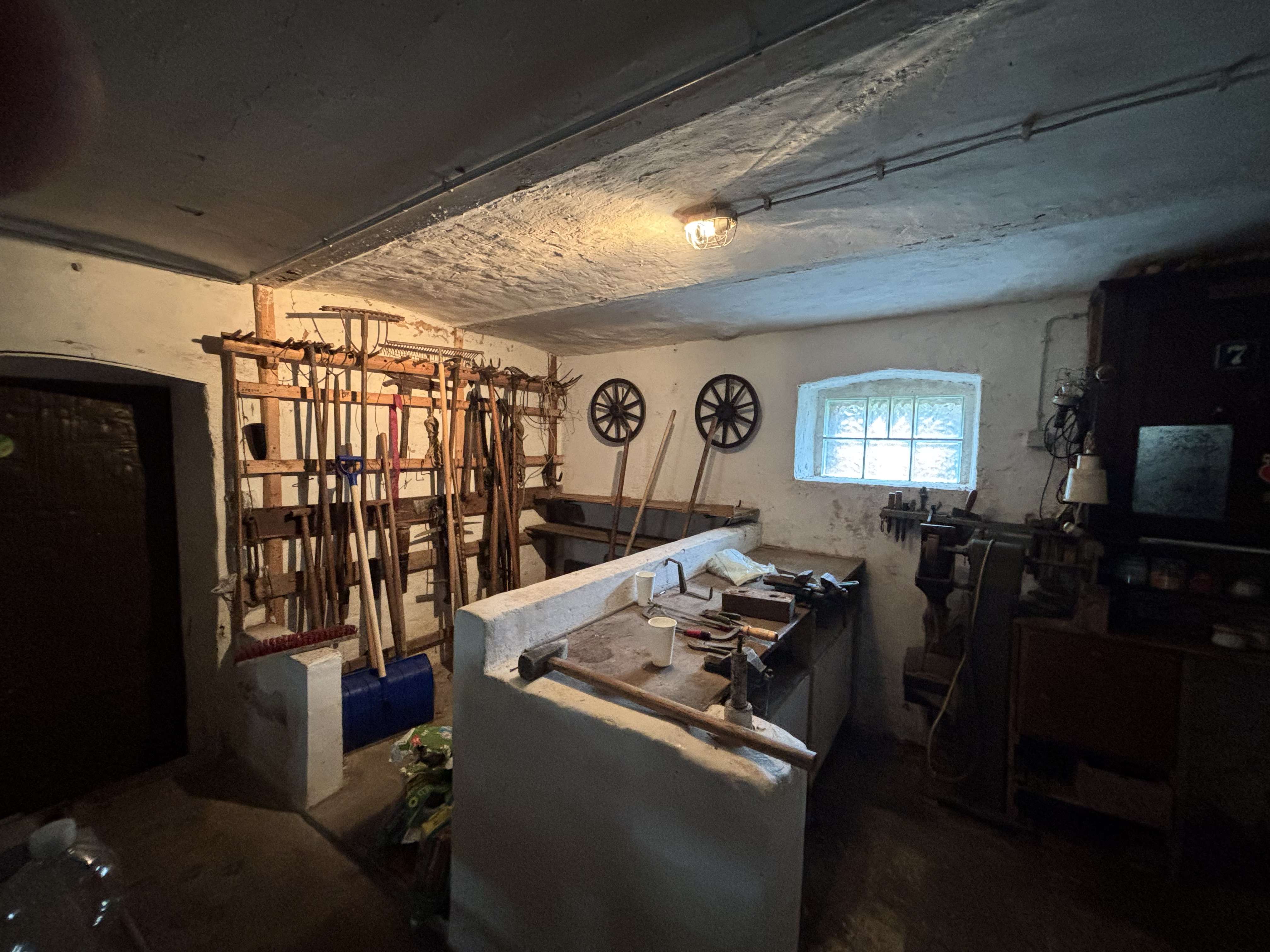 Immobilie in Steinalben - Renovierungsbedürftiges Haus mit 4 Zimmern und Garage in Steinalben - Bild 7