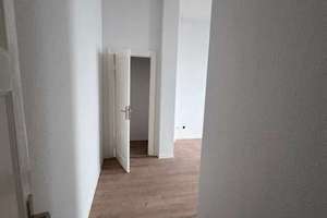 Kleine 1 Raum Wohnung mit Wannenbad - neu renoviert – Am Fuchsberg 2, 39112 Leipziger Straße, Magdeburg – Vorschaubild 2