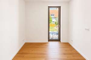Erstbezug: Traumhafte Zwei-Zimmer-Wohnung in  Riem mit Terrasse und Gartenanteil – Erdinger Straße 1, 81829 Trudering-Riem (Ortsteil), München – Vorschaubild 2