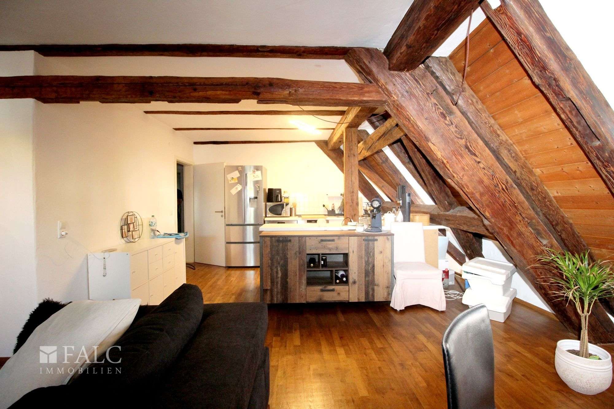 Immobilie in Köngen - Hochwertig ausgebaute Wohnung im Denkmal - Bild 3