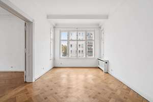 Altbaujuwel im Güntzelkiez – 6 Zimmer & sonnige Südbalkone