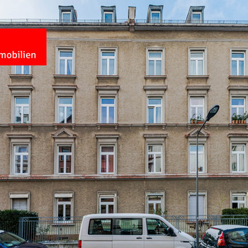 Frankfurt-Bornheim: Gepflegtes Mehrfamilienhaus mit 17 Wohnungen und historischem Altbaucharme