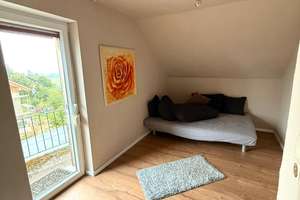 Tolles Einfamilienhaus im Herzen von Tittling – zentral & ruhig mit großem Grundstück – Die vollständige Adresse der Immobilie erhältst du vom Anbieter., 94104 Tittling – Vorschaubild 12