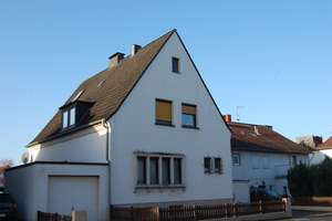 2-Familienwohnhaus mit Potenzial, schöne Wohnlage, zu verkaufen!