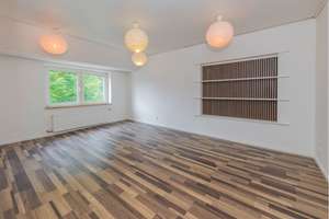 Provisionsfrei! Großzügige 4-Zimmer-Dachgeschosswohnung in Lütgendortmund. – 44388 Lütgendortmund (Ortsteil), Dortmund – Vorschaubild 1