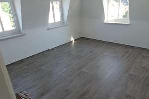 Liebenswerte, vorteilhaft- geschnittene 3- Zimmer- Wohnung – Heinrich Mann Str 7, 1156 Cossebaude, Dresden – Vorschaubild 4