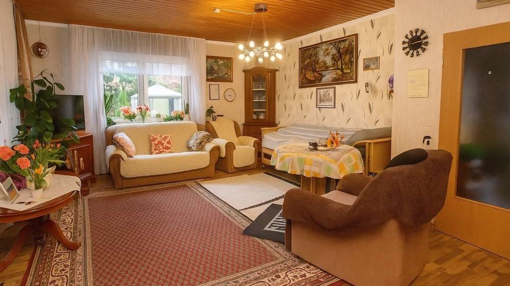 Immobilie in Edewecht - Ein-/Zweifamilienhaus mit großzü. Garten, Garage sowie abtrennbarem Bauplatz in Edewecht-Osterscheps - Bild 8