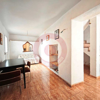 🏡 IMF IMMOBILIENMANAGEMENT 🏡 verkauft Haus zum Verkauf in Benamargosa | Geräumig, zentral und bezu