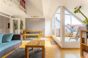 Stilvolle Maisonettewohnung mit Galerie und sonniger Dachterrasse – Die vollständige Adresse der Immobilie erhältst du vom Anbieter., 81927 Englschalking, München – Vorschaubild 2