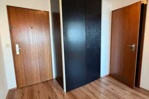 **1,5-ZKB mit traumhaftem Ausblick und Garagen-Abstellplatz** – Die vollständige Adresse der Immobilie erhältst du vom Anbieter., 55126 Finthen, Mainz – Vorschaubild 2