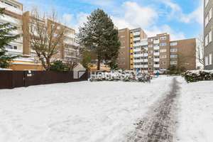 Großzügige 4-Zimmer-Etagenwohnung mit Loggia und Tiefgaragenstellplatz in Hannover Misburg-Nord – Die vollständige Adresse der Immobilie erhältst du vom Anbieter., 30627 Misburg-Nord, Hannover – Vorschaubild 19