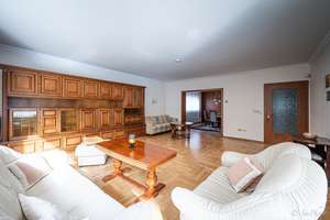 Repräsentative Immobilie:vermietete Praxis und großzügige Wohnung auf 2 Etagen.Sauna,Pool,Balkone – Die vollständige Adresse der Immobilie erhältst du vom Anbieter., 38350 Helmstedt – Vorschaubild 13