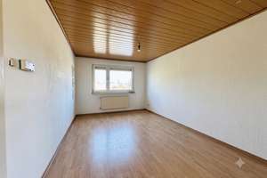 Eigentum statt Erbpacht: sanierungsbedürftige DHH auf 1.071 m² Grundstück in Bonn – Die vollständige Adresse der Immobilie erhältst du vom Anbieter., 53117 Auerberg, Bonn – Vorschaubild 18