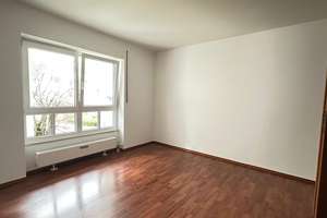 Ruhiger Westbalkon, sehr hell--freie Wohnung im Hochparterre-günstiges Hausgeld – Haidelweg 19a, 81241 Pasing, München – Vorschaubild 14