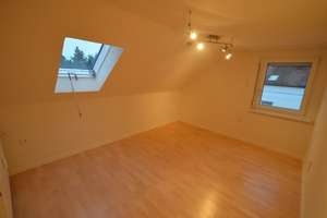 Freiwerdend ! 1-2 Fam-Haus mit 2-Zi.-EG-Whg und 4-Zi.-Maisonette-Whg. + Garten in Burgweinting – Die vollständige Adresse der Immobilie erhältst du vom Anbieter., 93055 Burgweinting-Harting, Regensburg – Vorschaubild 23