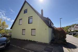 Ein-/Zweifamilienhaus in ruhiger Anwohnerstrasse in Neuwirtshaus auf Egrossem rbpachtgrundstück – Die vollständige Adresse der Immobilie erhältst du vom Anbieter., 70439 Neuwirtshaus, Stuttgart – Vorschaubild 3