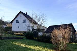 Von Privat: Idyllisch gelegenes Sanierungsobjekt mit Weitblick und großem Grundstück  – Ehrbrunnen 3, 74850 Schefflenz – Vorschaubild 5