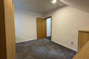 Viel Platz für Ihre Ideen: Großzügige 4-Zimmer-Wohnung in Oberhausen – Die vollständige Adresse der Immobilie erhältst du vom Anbieter., 46149 Buschhausen, Oberhausen – Vorschaubild 10
