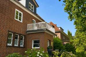 Exklusives Wohnen in Hamburg-Othmarschen – hochwertig kernsanierte Maisonette-Wohnung mit separatem  – Jungmannstrasse 23, 22605 Othmarschen, Hamburg – Vorschaubild 1