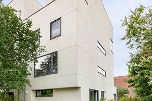 Rummelsburger Bucht: Architekten-Townhouse am Medaillonpark mit Garten, Dachterrasse und Stellplatz – An der Bucht 61, 10317 Rummelsburg, Berlin – Vorschaubild 9