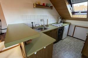 Möbliertes Dachgeschoss Apartment  1Zi Küche Bad 3 Min. zu Fuss von UNI – Die vollständige Adresse der Immobilie erhältst du vom Anbieter., 90489 Wöhrd, Nürnberg – Vorschaubild 3