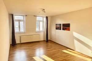 LEBEN DIREKT IN DER ALTSTADT ! attraktive 2 Zi. Whg. mit Einbauküche