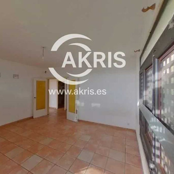 BEZOGENE WOHNUNG ZUM VERKAUF IN BLANES GIRONA