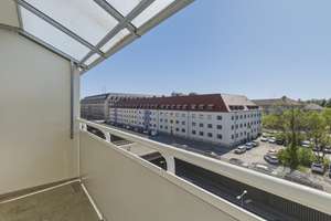 Helles schönes Apartment mit Balkon- in Giesing an der U-Bahn St.-Quirin Platz – Tegernseer Landstraße 203 b, 81549 Obergiesing, München – Vorschaubild 4
