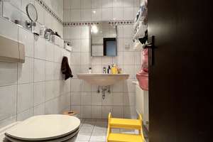 Schöne 3,5 Zimmer-Wohnung an belebtem Plätzchen mitten in Unterbilk – Die vollständige Adresse der Immobilie erhältst du vom Anbieter., 40219 Unterbilk, Düsseldorf – Vorschaubild 9