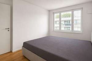 Moderne 3-Zimmer-Wohnung mit großem Balkon, 2 Bädern und TG-Einzelstellplatz in München-Lochhausen – Marianne-Hoppe-Straße 28, 81249 Lochhausen, München – Vorschaubild 6