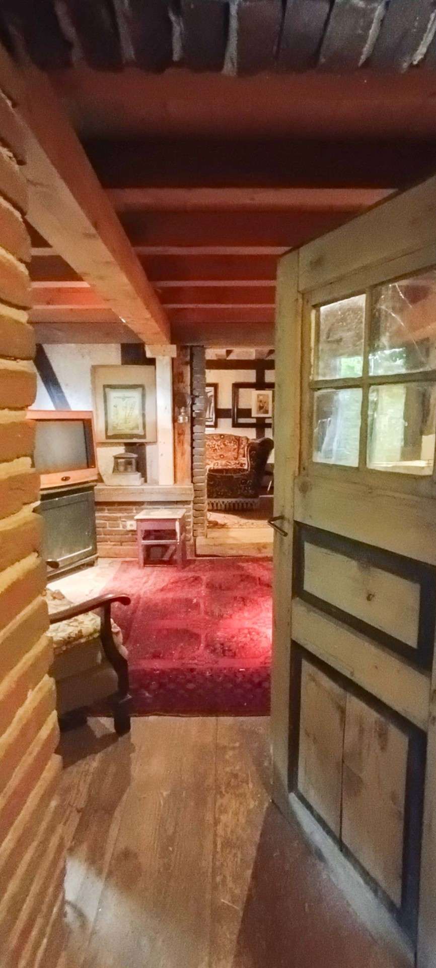 Immobilie in Hellenhahn-Schellenberg - Fachwerkhaus mit Charme und Potenzial – Handwerkertraum auf großem Grundstück in Seck - Bild 8