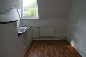 Helle Dachwhg. am Ortsrand Wi-Rambach! 2 ZKB -41 m² mit EBK + Laminat € 580,- + NK – Niedernhausener Straße 144, 65207 Rambach, Wiesbaden – Vorschaubild 4