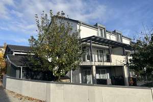  Moderne KfW-55-Doppelhaushälfte in Großmehring – hochwertige Ausstattung, Garten, Balkon, Garage  – Die vollständige Adresse der Immobilie erhältst du vom Anbieter., 85098 Großmehring – Vorschaubild 2