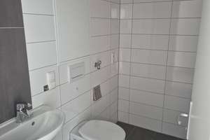 Weit oben mit Aufzug, hell und mit neuem Boden + Bädern – Am Brunnengarten 10, 68169 Neckarstadt-Ost/Wohlgelegen, Mannheim – Vorschaubild 8