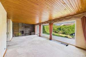 Zeitlose Eleganz in Split-Level-Bauweise – mit Kamin, Garage und Dachausbauoption – Die vollständige Adresse der Immobilie erhältst du vom Anbieter., 50126 Bergheim – Vorschaubild 4