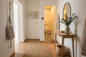 Kompaktes und möbliertes  1-Zimmer-Apartment mit Balkon in Frankfurt am Main – 60327 Gutleutviertel, Frankfurt am Main – Vorschaubild 3