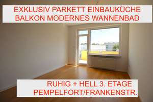 EXKLUSIV PEMPELFORT PARKETT EINBAUKÜCHE BALKON MODERNES WANNENBAD RUHIG + HELL 3. ETAGE/FRANKENSTR.