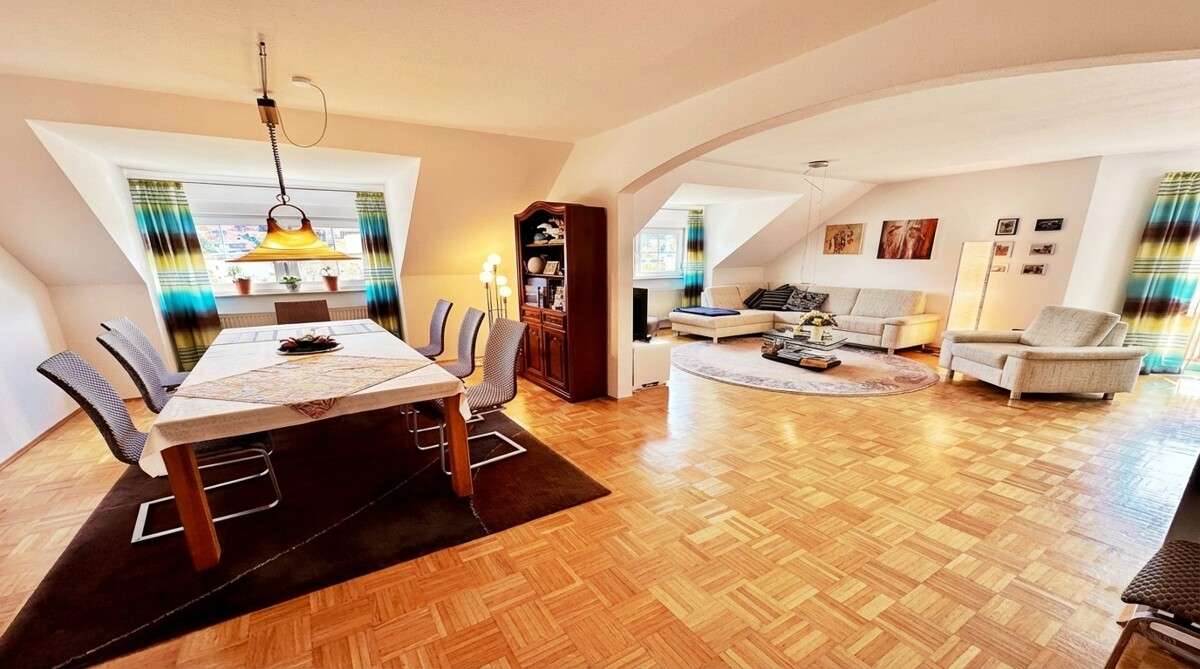 Immobilie in Warmensteinach - Panoramablick im Fichtelgebirge – gepflegte Dachgeschosswohnung in ruhiger Wohnlage - Bild 5