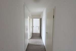 2 Zimmer-Wohnung mit Terrasse mit Blick ins Nippeser Tälchen (leerstehend) – 50733 Nippes (Ortsteil), Köln – Vorschaubild 3