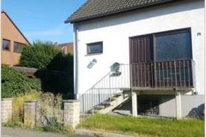 Schönes Einfamilienhaus mit Garten und Garage in Dransfeld – Die vollständige Adresse der Immobilie erhältst du vom Anbieter., 37127 Dransfeld – Vorschaubild 2