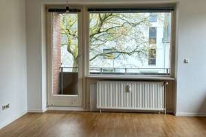 Gemütliche 2-Zimmer Wohnung im 1. OG mit Balkon und Gartenmitbenutzung - sofort bezugsfrei! – Märkische Straße 1, 23558 Sankt Lorenz Süd, Lübeck – Vorschaubild 4