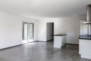 HN-Ost: Moderne 3-Zi.-Wohnung mit 2 Balkonen im 1. OG, Einbauküche u. Außenstellplatz – 74076 Heilbronn, Heilbronn – Vorschaubild 8